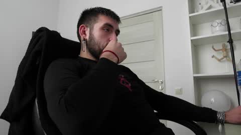 MIKE PLATANO online show from 09/22/25, 01:24