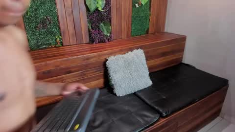 Snapshot of mike_salaz chatting on 03/30/26, 03:18 Mike Salaz online show from 03/30/26, 03:18