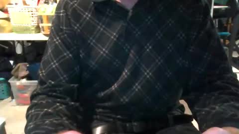 Snapshot of mikeb3200 chatting on 12/02/24, 04:42 mikeb3200 online show from 12/02/24, 04:42