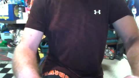 Snapshot of mikeb3200 chatting on 03/09/25, 12:53 mikeb3200 online show from 03/09/25, 12:53