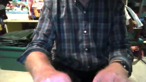 Snapshot of mikeb3200 chatting on 01/12/26, 03:34 mikeb3200 online show from 01/12/26, 03:34