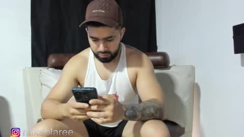 Snapshot of mikeblaree chatting on 11/09/25, 05:44 mikeblaree online show from 11/09/25, 05:44