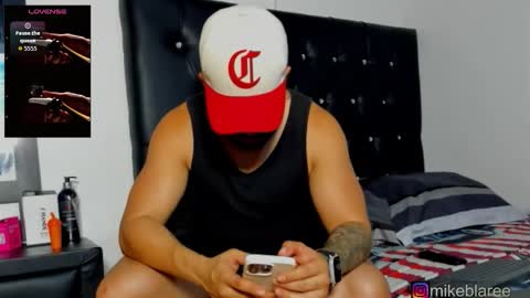 Snapshot of mikeblaree chatting on 01/07/26, 06:21 mikeblaree online show from 01/07/26, 06:21