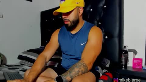 Snapshot of mikeblaree chatting on 01/16/26, 07:29 mikeblaree online show from 01/16/26, 07:29