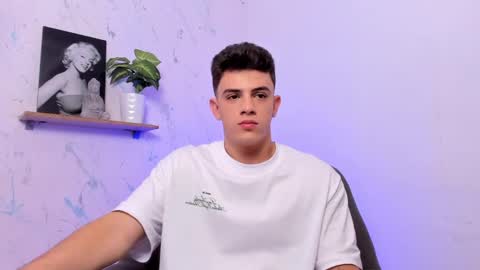 Snapshot of mikecooper_ chatting on 12/18/24, 07:04 Mike Cooper online show from 12/18/24, 07:04