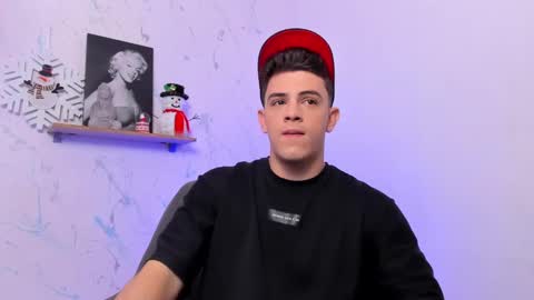 Snapshot of mikecooper_ chatting on 12/24/24, 07:49 Mike Cooper online show from 12/24/24, 07:49