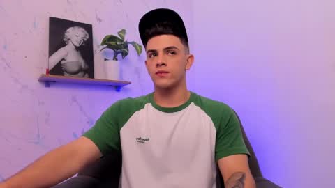 Snapshot of mikecooper_ chatting on 02/25/25, 04:57 Mike Cooper online show from 02/25/25, 04:57