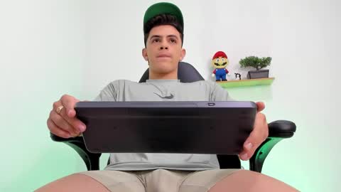 Snapshot of mikecooper_ chatting on 01/12/26, 05:56 Mike Cooper online show from 01/12/26, 05:56