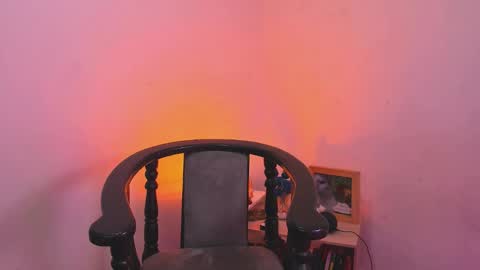 Snapshot of mikee_g chatting on 02/19/26, 12:17 ZARA BLARE online show from 02/19/26, 12:17