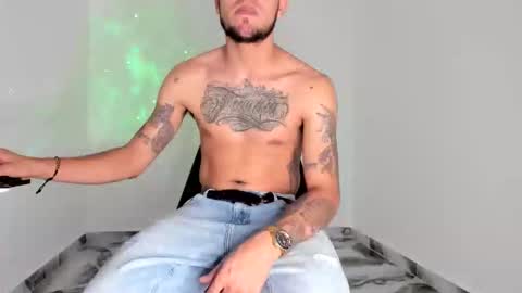 mikee_scooth online show from 02/19/26, 06:09