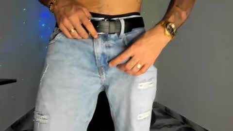 mikee_scooth online show from 02/19/26, 06:26