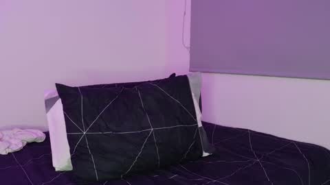 Snapshot of mikegaitan1 chatting on 03/13/26, 12:28 mikegaitan1 online show from 03/13/26, 12:28