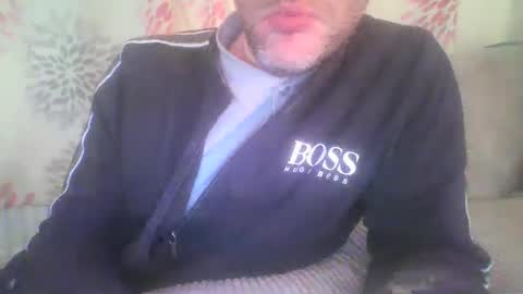 Snapshot of mikehockishuge9 chatting on 01/20/25, 09:43 mikehockishuge9 online show from 01/20/25, 09:43