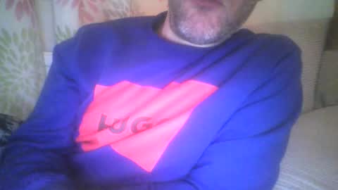 Snapshot of mikehockishuge9 chatting on 10/21/25, 09:15 mikehockishuge9 online show from 10/21/25, 09:15