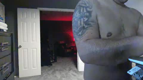 mikehtxxx1219 online show from 01/28/25, 12:47