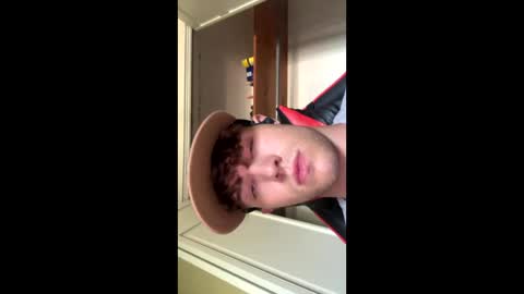 Snapshot of mikeiron126150 chatting on 09/20/25, 10:44 mikeiron126150 online show from 09/20/25, 10:44