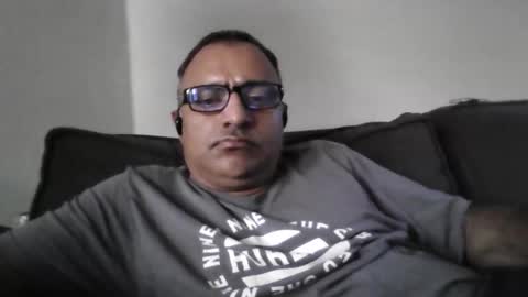 Snapshot of mikej143 chatting on 06/05/26, 01:23 mikej143 online show from 06/05/26, 01:23