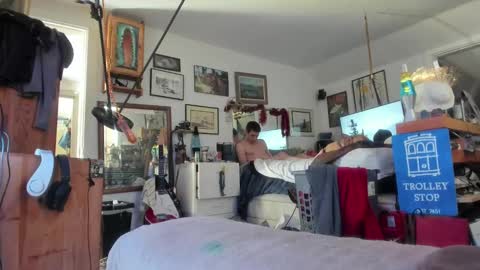 MikeJcox online show from 02/10/25, 04:47