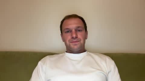 Snapshot of mikemalin8 chatting on 11/08/25, 08:29 mikemalin8 online show from 11/08/25, 08:29