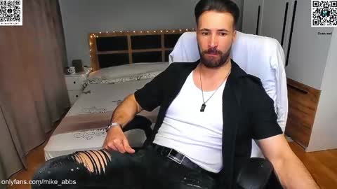 Mike    online show from 04/30/26, 01:06