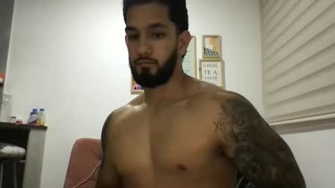 Snapshot of mikethomson01 chatting on 03/23/26, 10:47 Mike online show from 03/23/26, 10:47