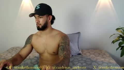 Snapshot of mikethomson01 chatting on 04/15/26, 09:26 Mike online show from 04/15/26, 09:26