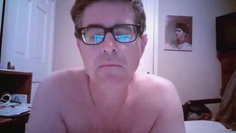 Snapshot of mikewulds chatting on 10/06/25, 02:53 Mike online show from 10/06/25, 02:53