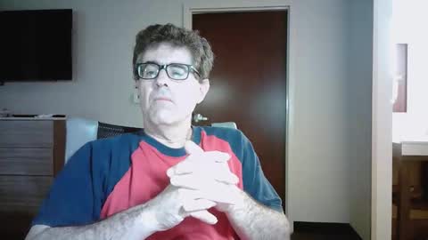 Snapshot of mikewulds chatting on 01/07/26, 02:58 Mike online show from 01/07/26, 02:58