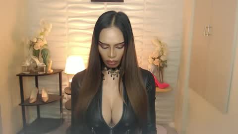 Mistress MikeyAlawi online show from 12/03/24, 09:12