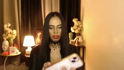 Mistress MikeyAlawi online show from 01/25/25, 01:52