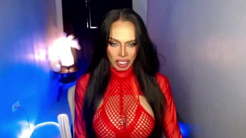 Snapshot of mikeyalawi03 chatting on 05/05/26, 01:46 Mistress MikeyAlawi online show from 05/05/26, 01:46