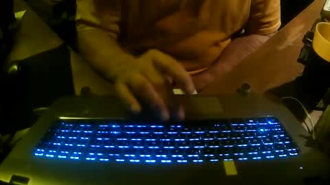 Snapshot of mikeyd1a chatting on 02/11/25, 10:37 mikeyd1a online show from 02/11/25, 10:37