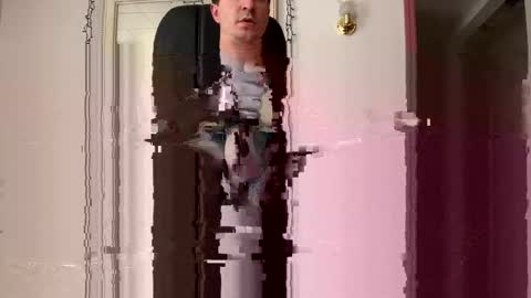 Snapshot of mikeydubs10 chatting on 03/17/26, 06:44 mikeydubs10 online show from 03/17/26, 06:44