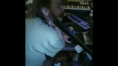 Snapshot of mikeylikesit38 chatting on 12/02/24, 05:04 Mikey online show from 12/02/24, 05:04