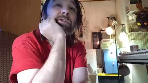 Snapshot of mikeylikesit38 chatting on 01/03/25, 12:43 Mikey online show from 01/03/25, 12:43