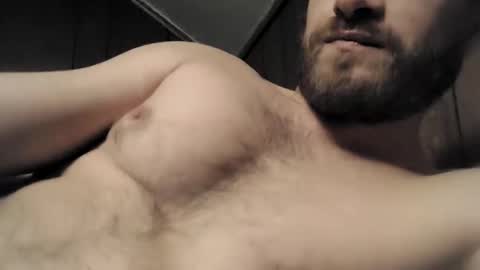 Snapshot of mikeylove92 chatting on 01/19/25, 05:48 Mikey b online show from 01/19/25, 05:48