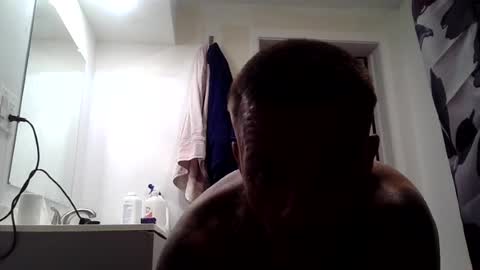 Snapshot of mikeymikesbwc chatting on 06/17/26, 01:08 mikeymikesbwc online show from 06/17/26, 01:08