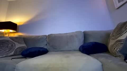 Snapshot of mikeywhite123 chatting on 12/25/24, 04:44 mikeywhite123 online show from 12/25/24, 04:44