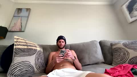 Snapshot of mikeywhite123 chatting on 01/11/25, 09:57 mikeywhite123 online show from 01/11/25, 09:57