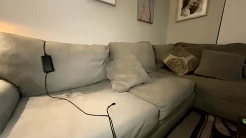 Snapshot of mikeywhite123 chatting on 10/31/25, 11:11 mikeywhite123 online show from 10/31/25, 11:11