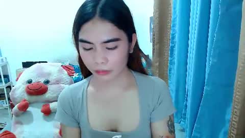 Snapshot of mikhayla_and_zeus_room chatting on 07/22/26, 03:31 Mikhayla and Zeus online show from 07/22/26, 03:31