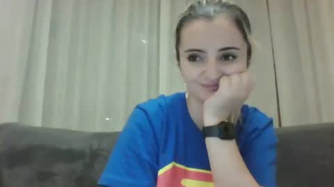 miki234809581 online show from 11/10/25, 08:08