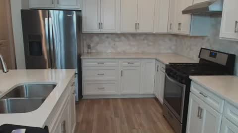 Snapshot of mikmagik chatting on 03/01/25, 11:26 Mikaylah online show from 03/01/25, 11:26