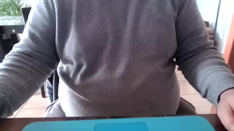 Snapshot of mikou58 chatting on 12/05/25, 11:52 mikou58 online show from 12/05/25, 11:52