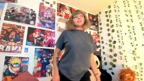   miku katsuragi  online show from 12/19/24, 03:07