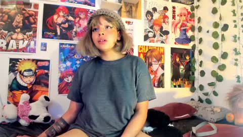   miku katsuragi  online show from 12/19/24, 06:12