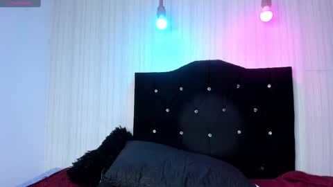   miku katsuragi  online show from 09/18/25, 02:35