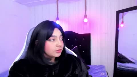   miku katsuragi  online show from 11/07/25, 03:50