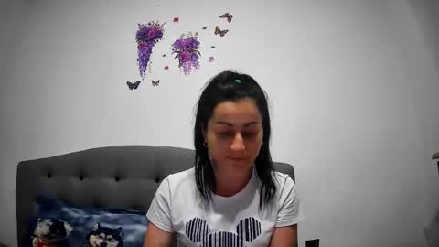 Mikyloveu online show from 06/10/26, 03:22