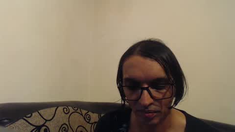 Snapshot of mikyzazo chatting on 12/08/24, 08:04 Miky Zazo online show from 12/08/24, 08:04